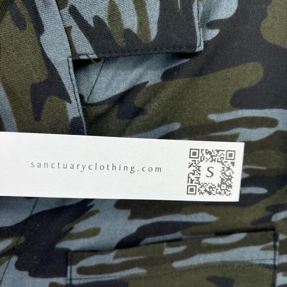 Sanctuary Camo Print Longer Length Tunic Top Shirt Womens Size Medium - Picture 6 of 7